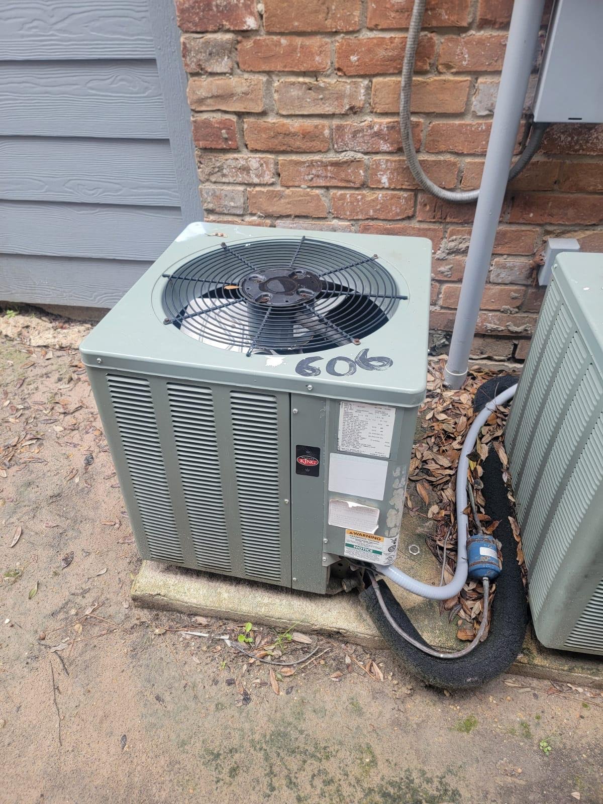 Furnace Repair Services in Houston Tx | Hvac 247 Pro- 10 Top Houston Local Services Expert HVAC technician repairing a furnace in Houston TX
