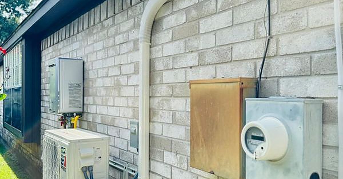Mini Split La Porte TX - HVAC247PRO technician on site
