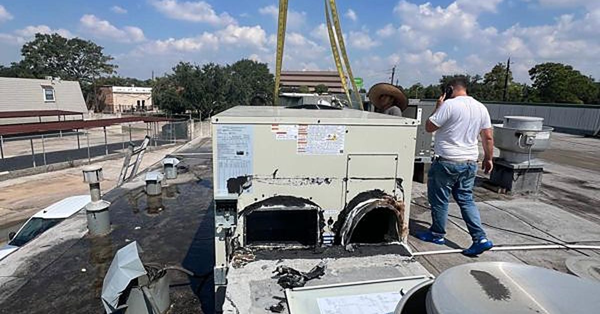 Walk In Cooler La Porte TX - HVAC247PRO technician on site