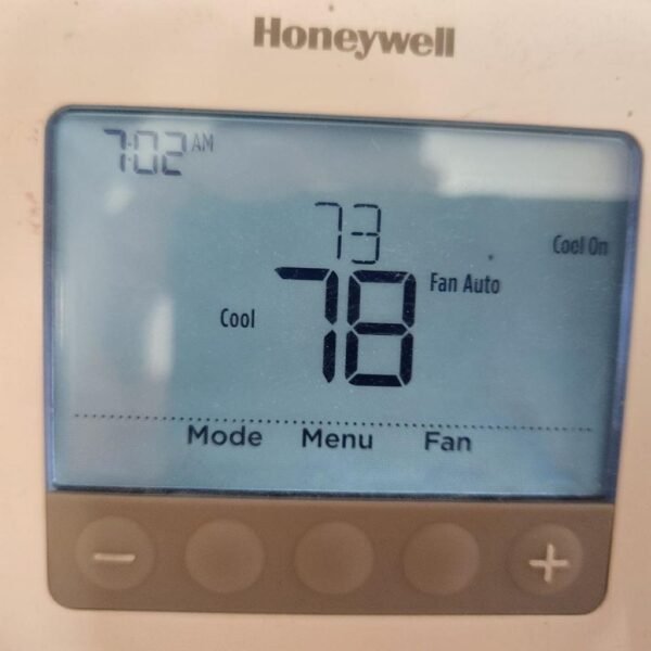 Modern thermostat display for energy efficient HVAC systems in Houston TX